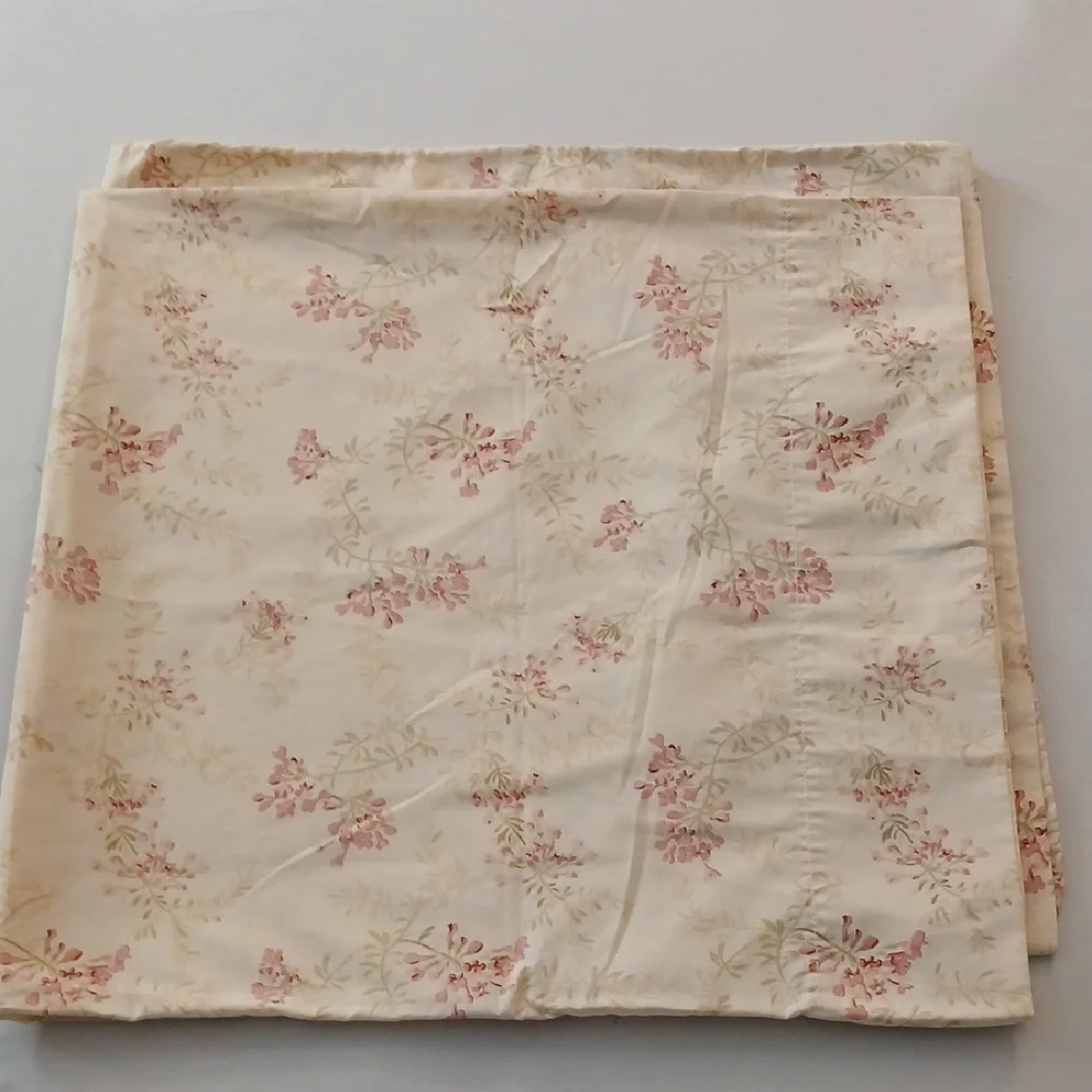 Vintage King Pillowcases - Picture 2 of 7